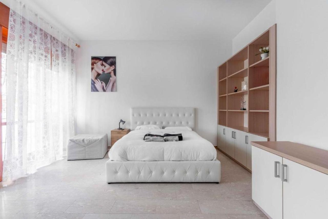 Moncler House Navigli Appartement Milaan Buitenkant foto